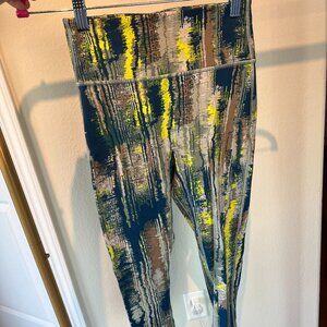 Fabletics Trinity High Waisted Pocket Capri Leggings Women's Size XS